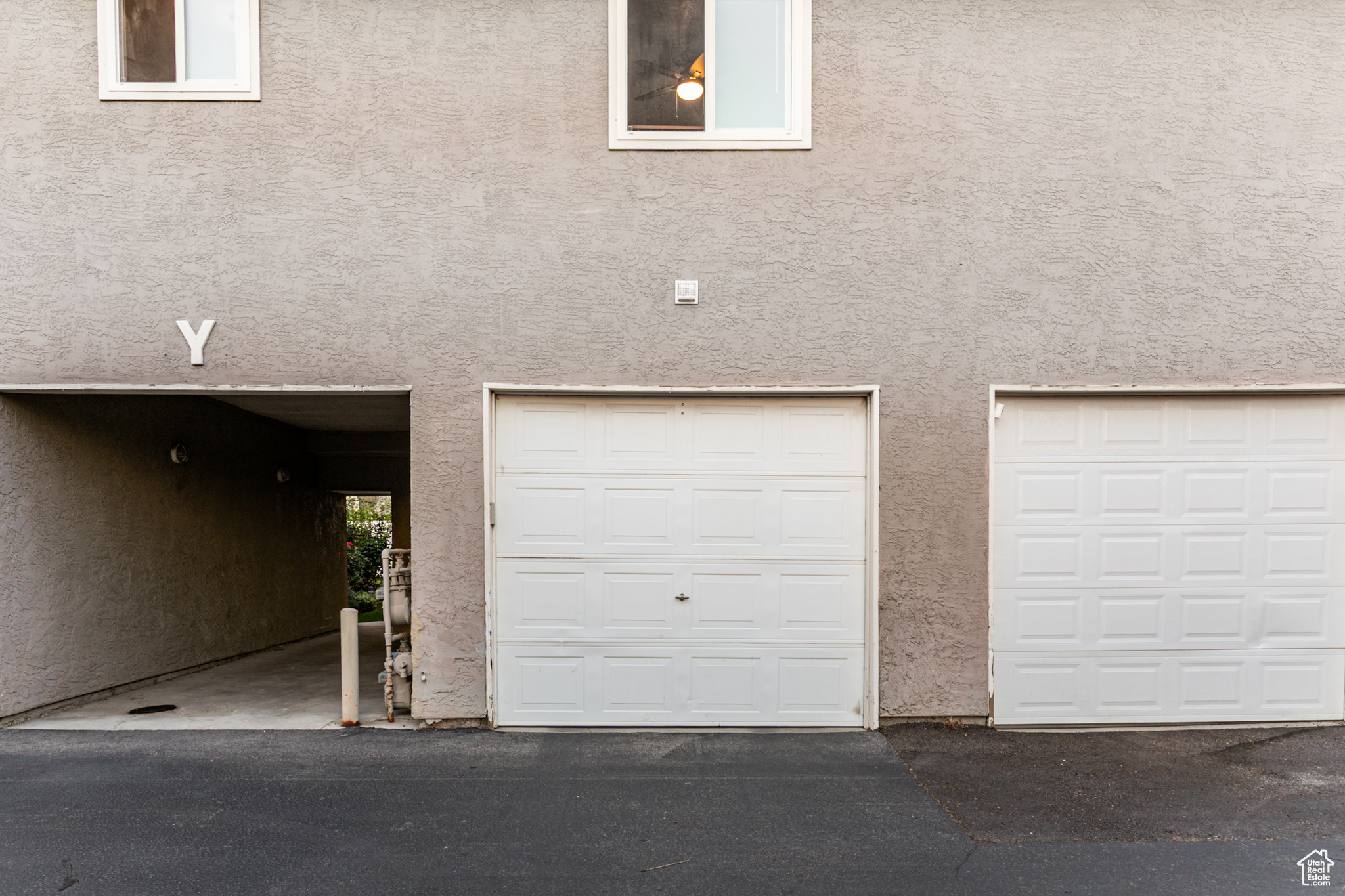 CLOVER HOLLOW CONDM PROJECTS - Residential