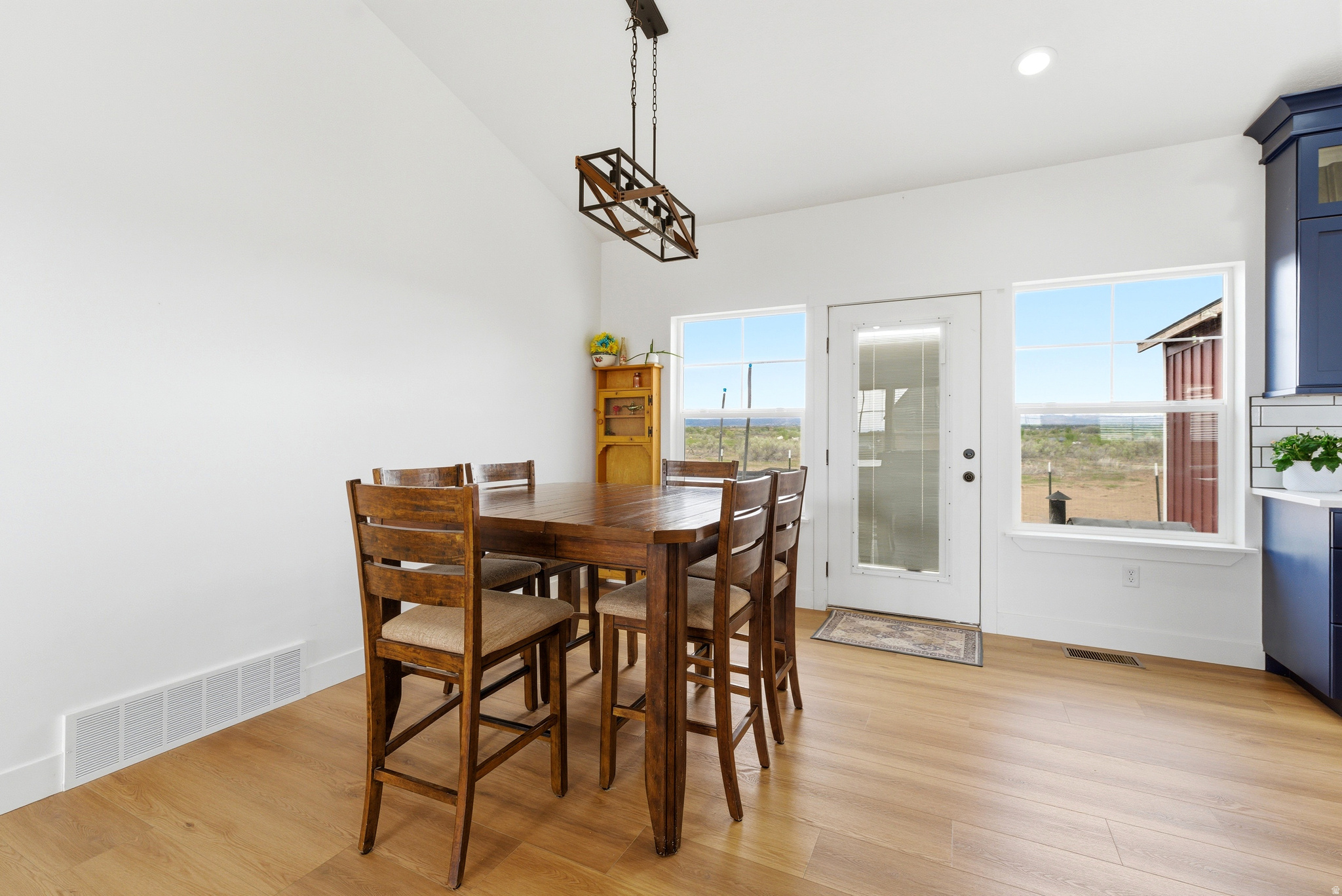 MOUNTAIN VIEW ACRES MINOR - Residential