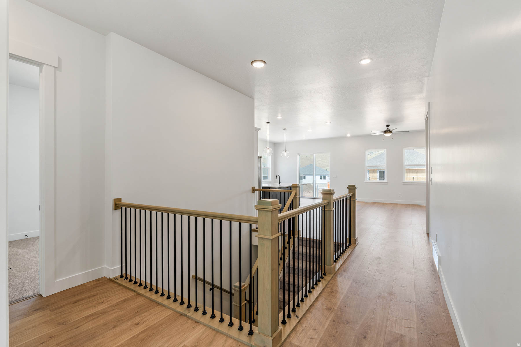 VISTAS AT SUMMIT RDG - Residential