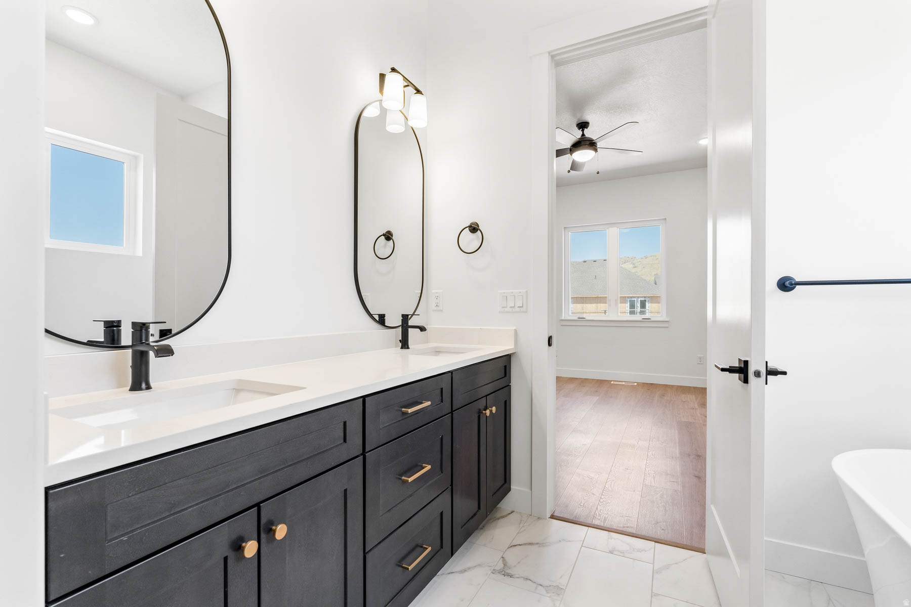 VISTAS AT SUMMIT RDG - Residential