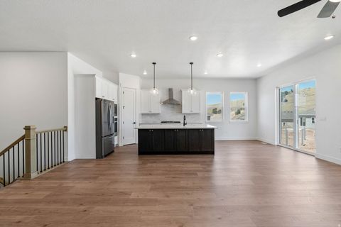 Tiny photo for 1353 WEST VIEW DR S, Santaquin, UT 84655 (MLS # 2147825)