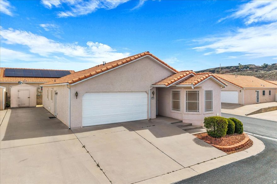 Move in Ready home located in the 55+ Horizon West community featuring vaulted ceilings, brand new carpet, brand new puronics whole home water filtration system, and updated appliances. Open living room flows into a spacious kitchen with ample cabinetry and natural light. 2 car garage plus room for extra parking on the side.