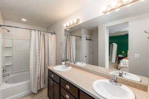 Tiny photo for 1083 W STONEHAVEN DR, North Salt Lake, UT 84054 (MLS # 2126476)