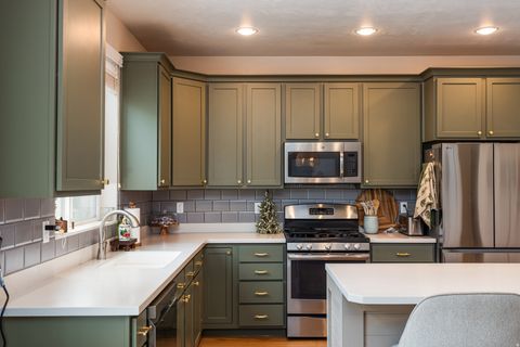Tiny photo for 1083 W STONEHAVEN DR, North Salt Lake, UT 84054 (MLS # 2126476)