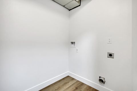 Tiny photo for 1551 W 2050 N, Clinton, UT 84015 (MLS # 2140585)