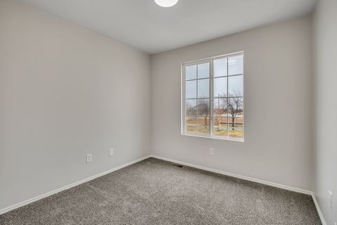 Tiny photo for 1551 W 2050 N, Clinton, UT 84015 (MLS # 2140585)