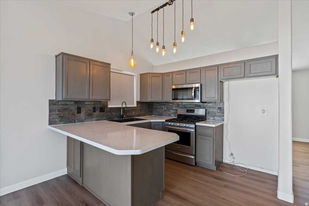 BRIDAL VEIL - Residential