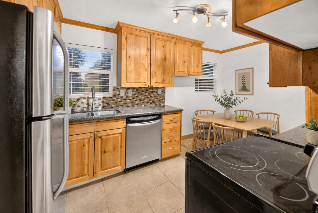 Photo of 526 S IDAHO AVE E, Provo, UT 84606 (MLS # 2178446)