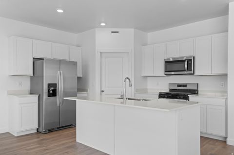 Tiny photo for 192 W GLENBRITTLE DR #214, Lehi, UT 84048 (MLS # 2141683)