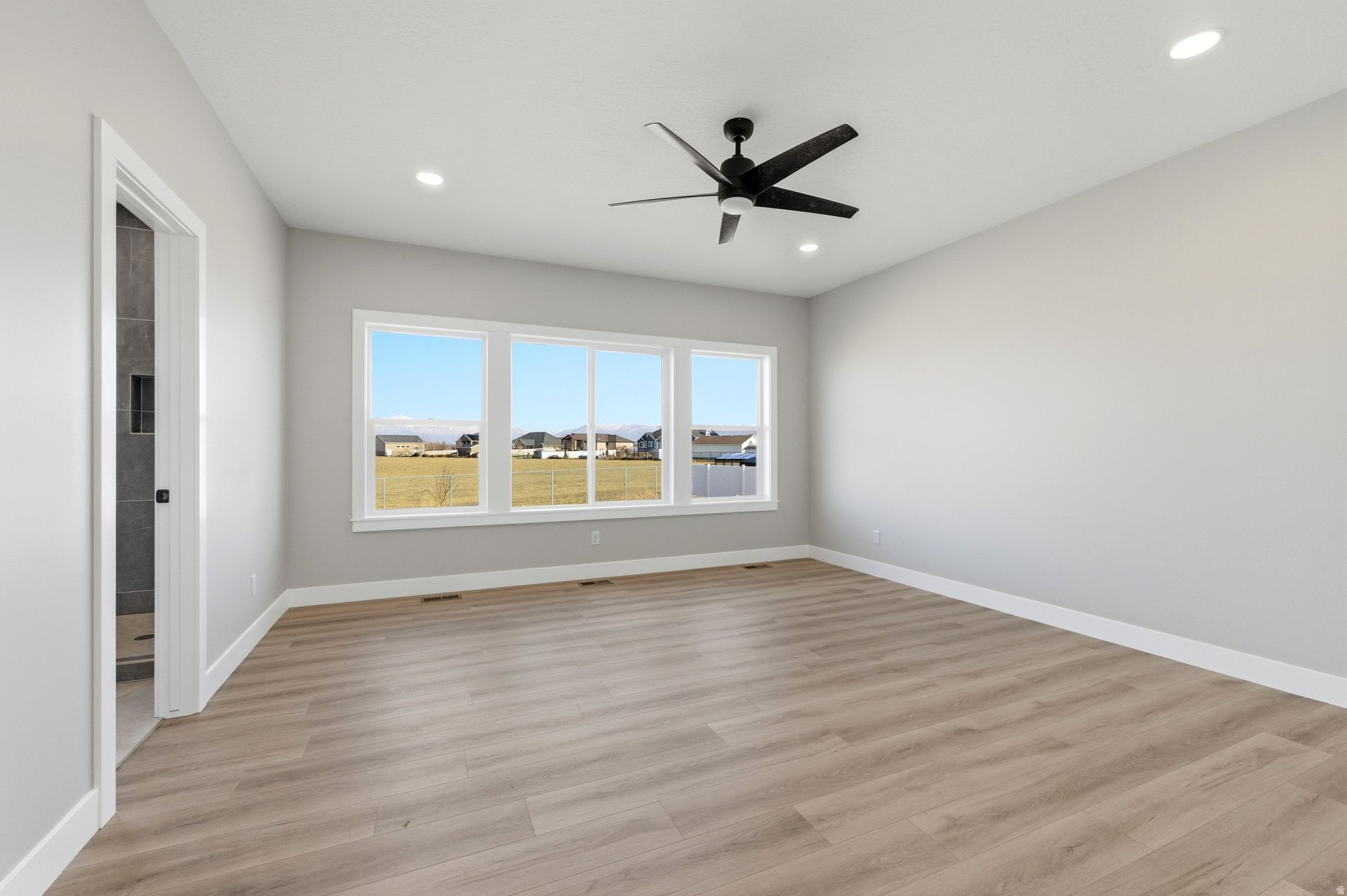 SUNVIEW ESTATES - Residential