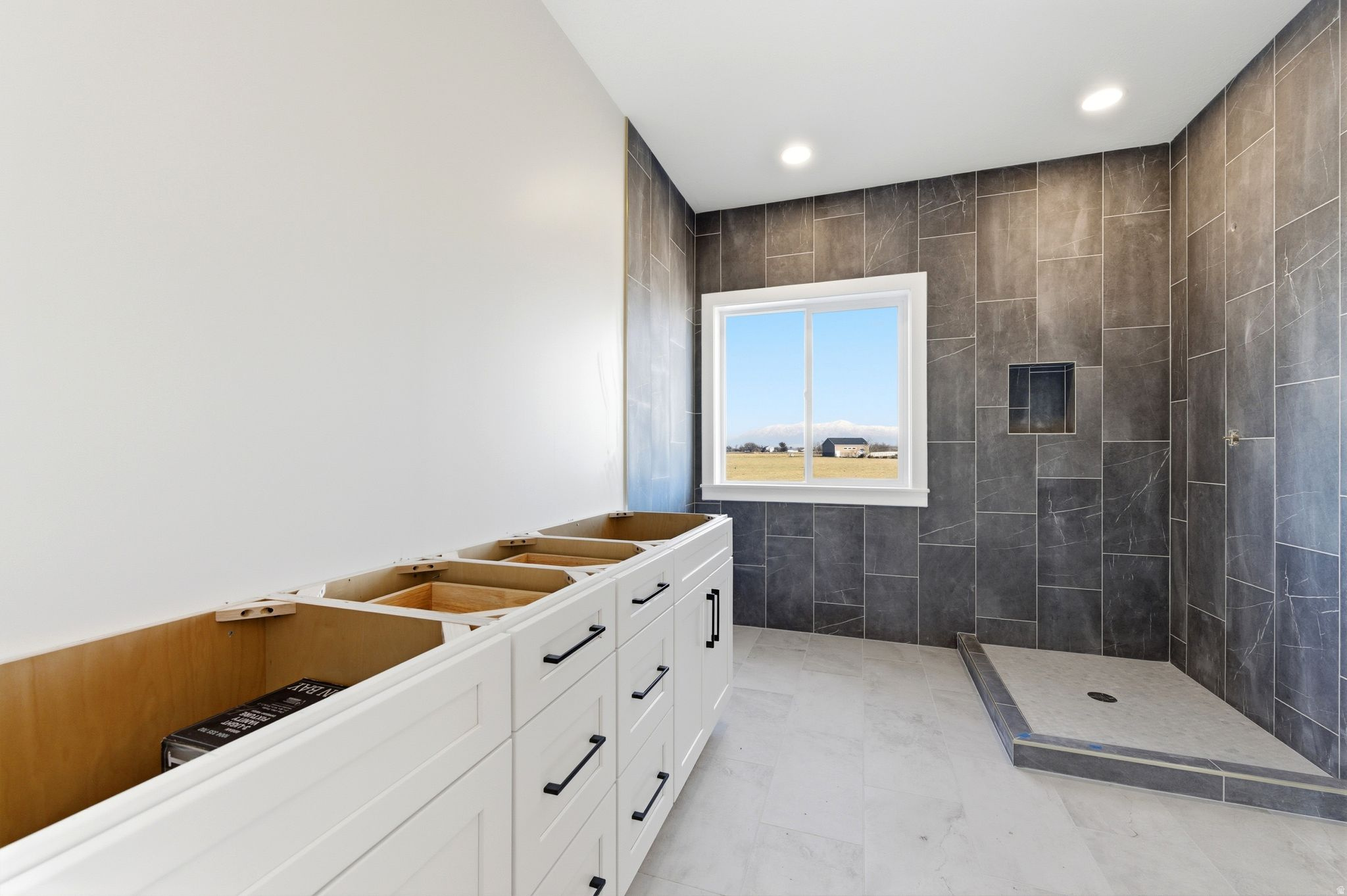 SUNVIEW ESTATES - Residential