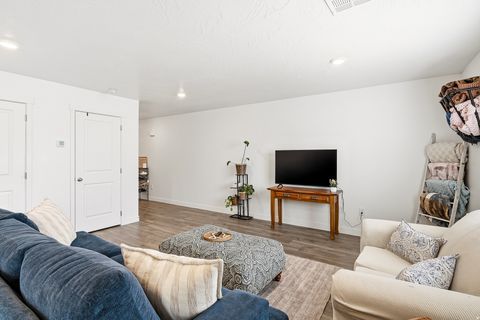 Tiny photo for 284 W 2050 N, Cedar City, UT 84721 (MLS # 2147962)