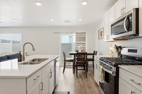 Tiny photo for 284 W 2050 N, Cedar City, UT 84721 (MLS # 2147962)