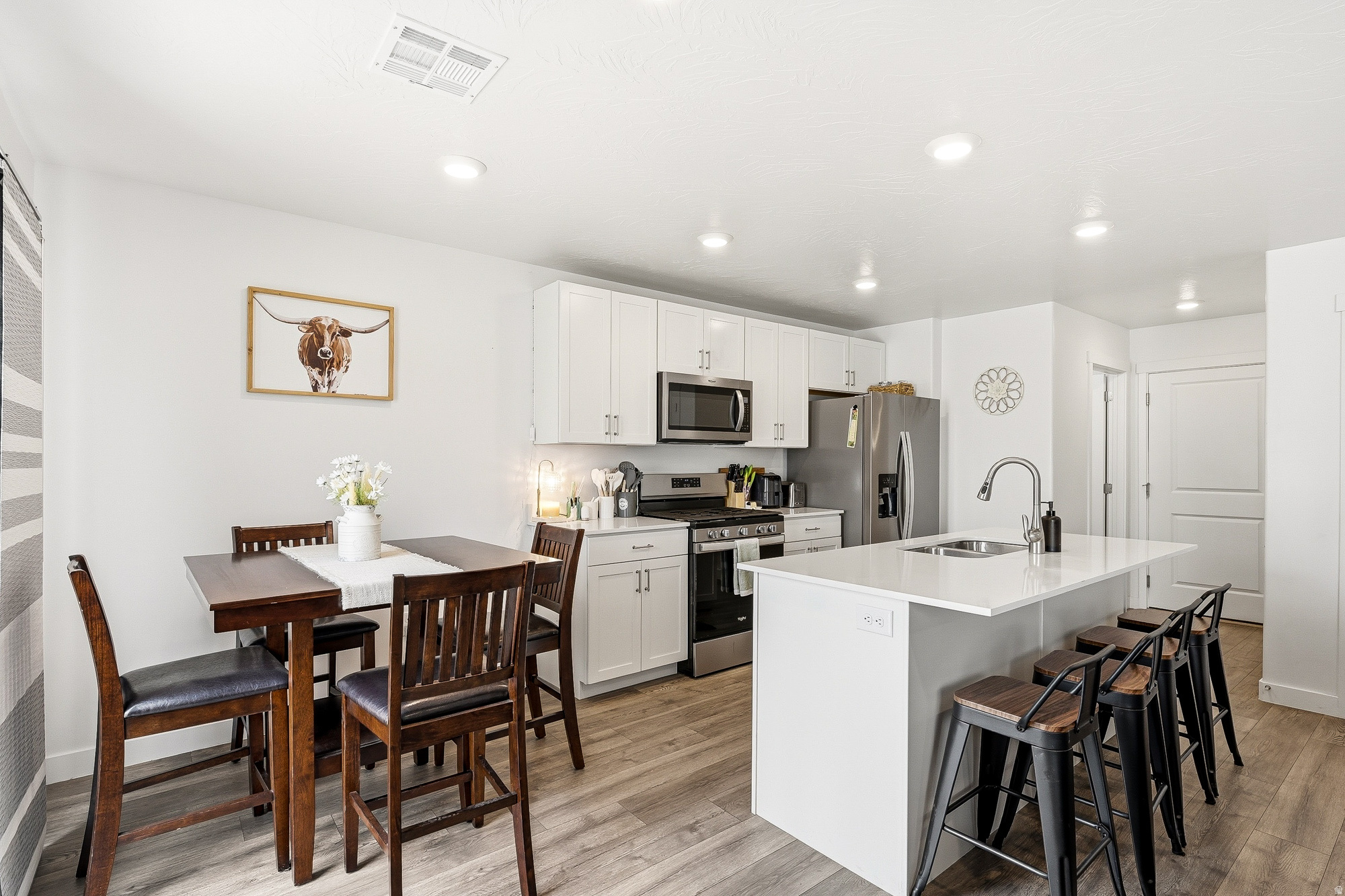 DR HORTON - NORTH FIELD TOWNHOMES - Residential