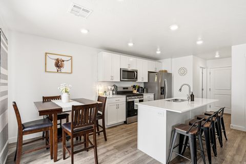 Tiny photo for 284 W 2050 N, Cedar City, UT 84721 (MLS # 2147962)