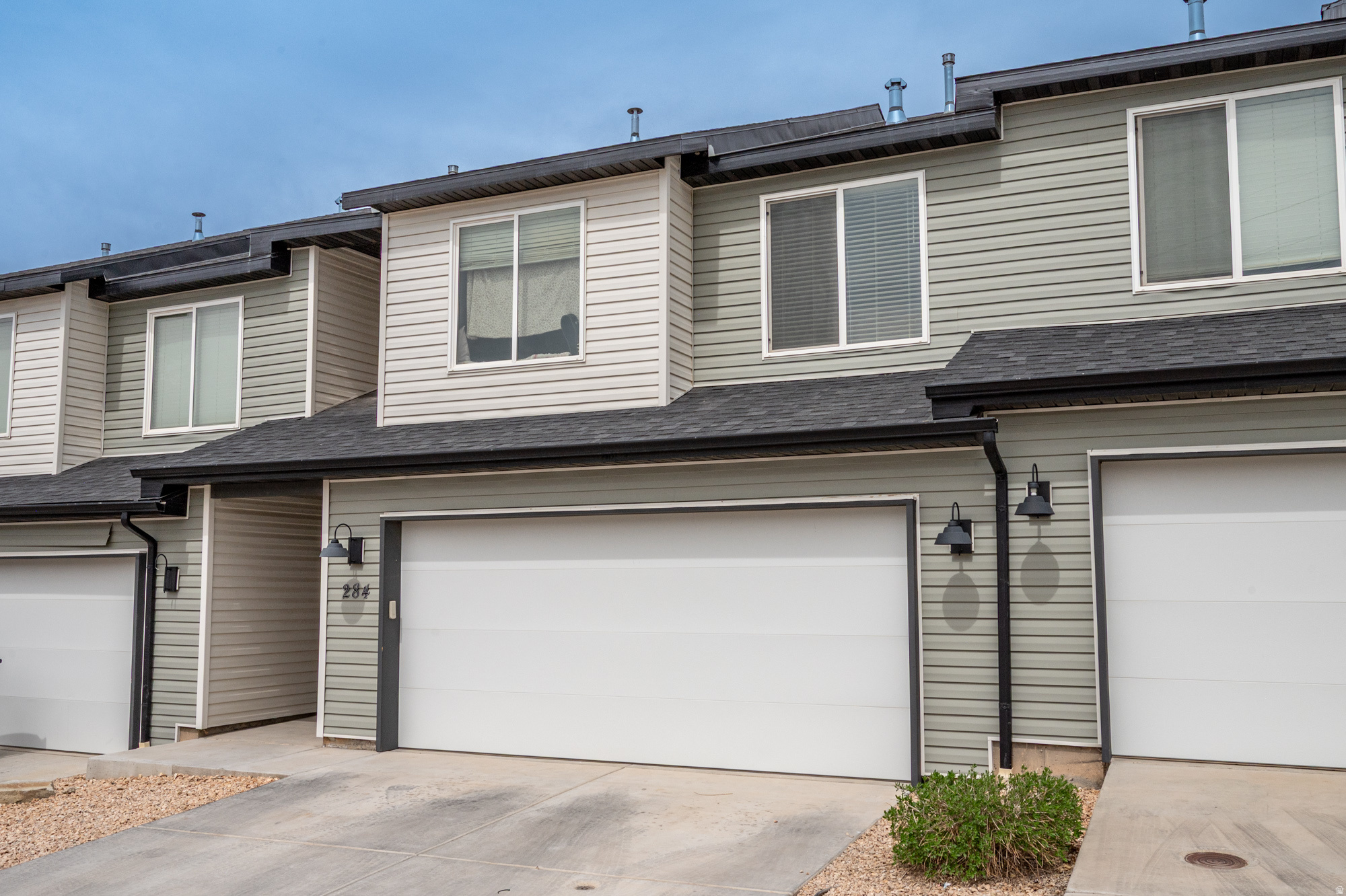 DR HORTON - NORTH FIELD TOWNHOMES - Residential