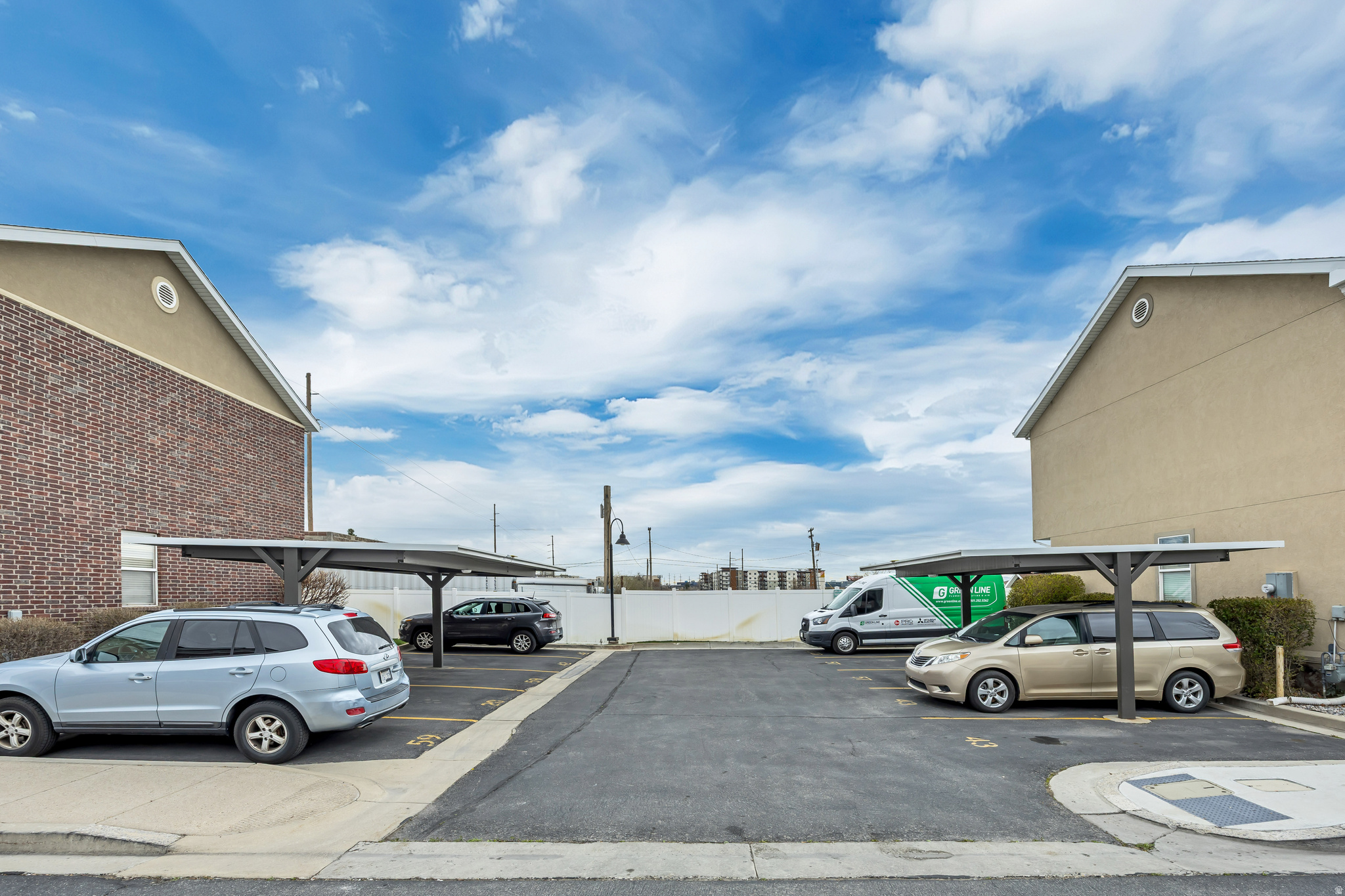 INVERNESS SQUARE - Residential