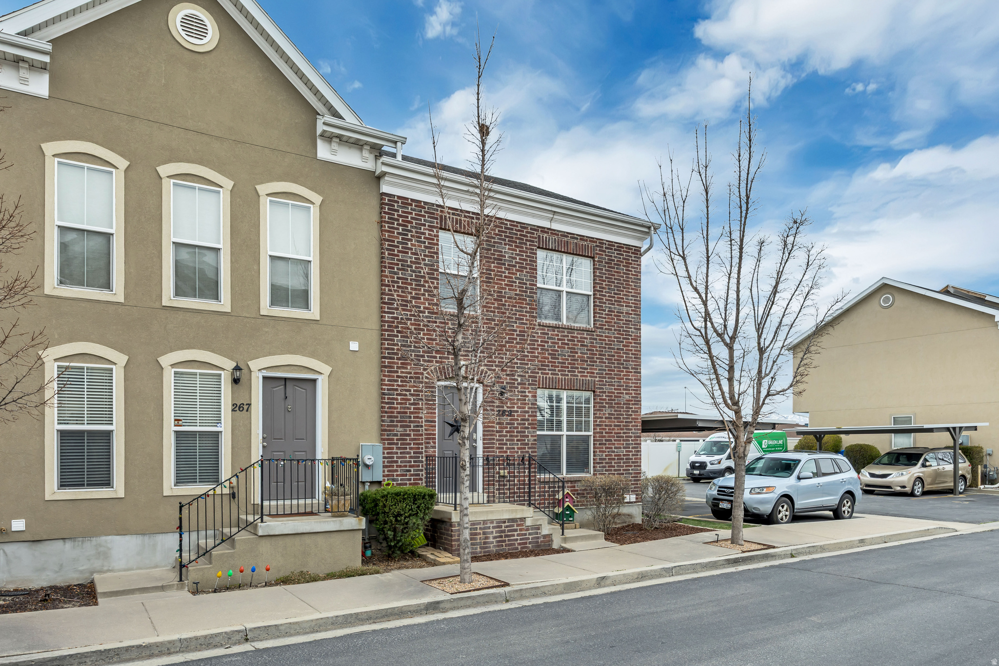 INVERNESS SQUARE - Residential