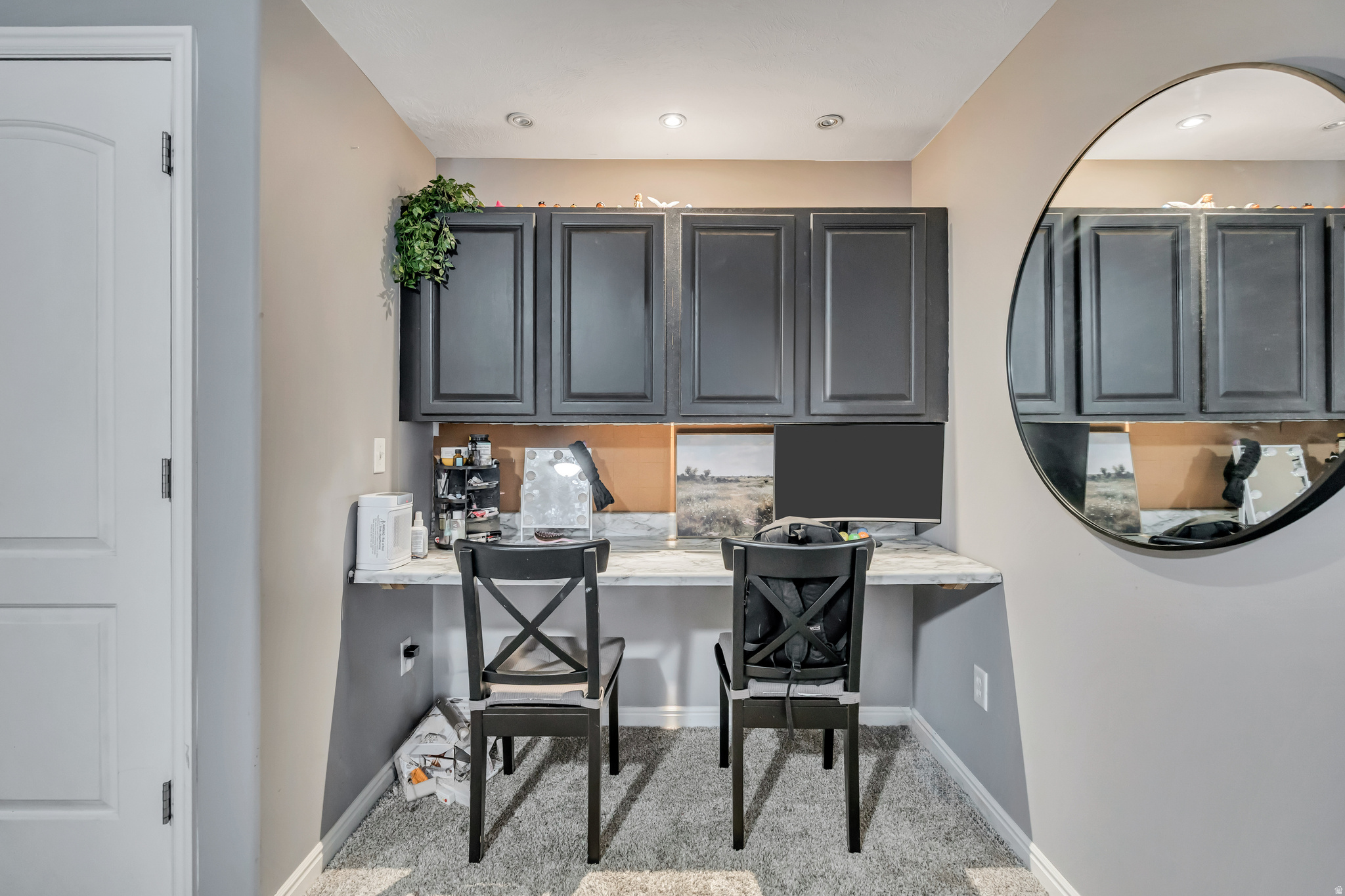 INVERNESS SQUARE - Residential