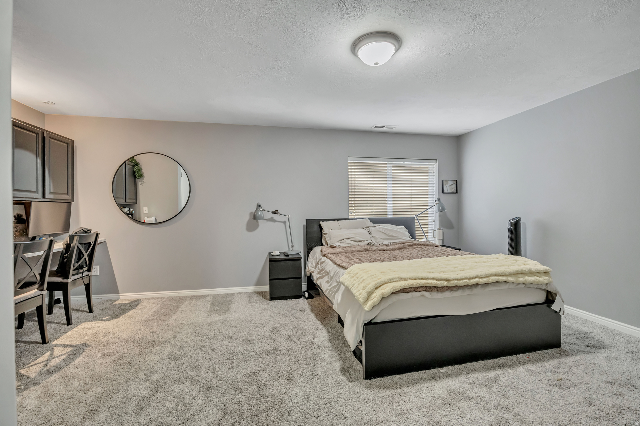 INVERNESS SQUARE - Residential