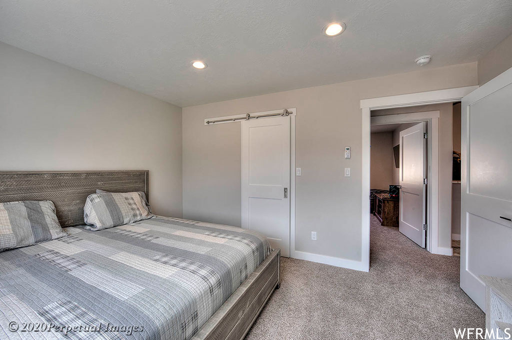 TRAIL HEAD - Residential