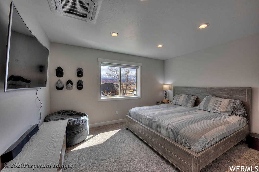 TRAIL HEAD - Residential