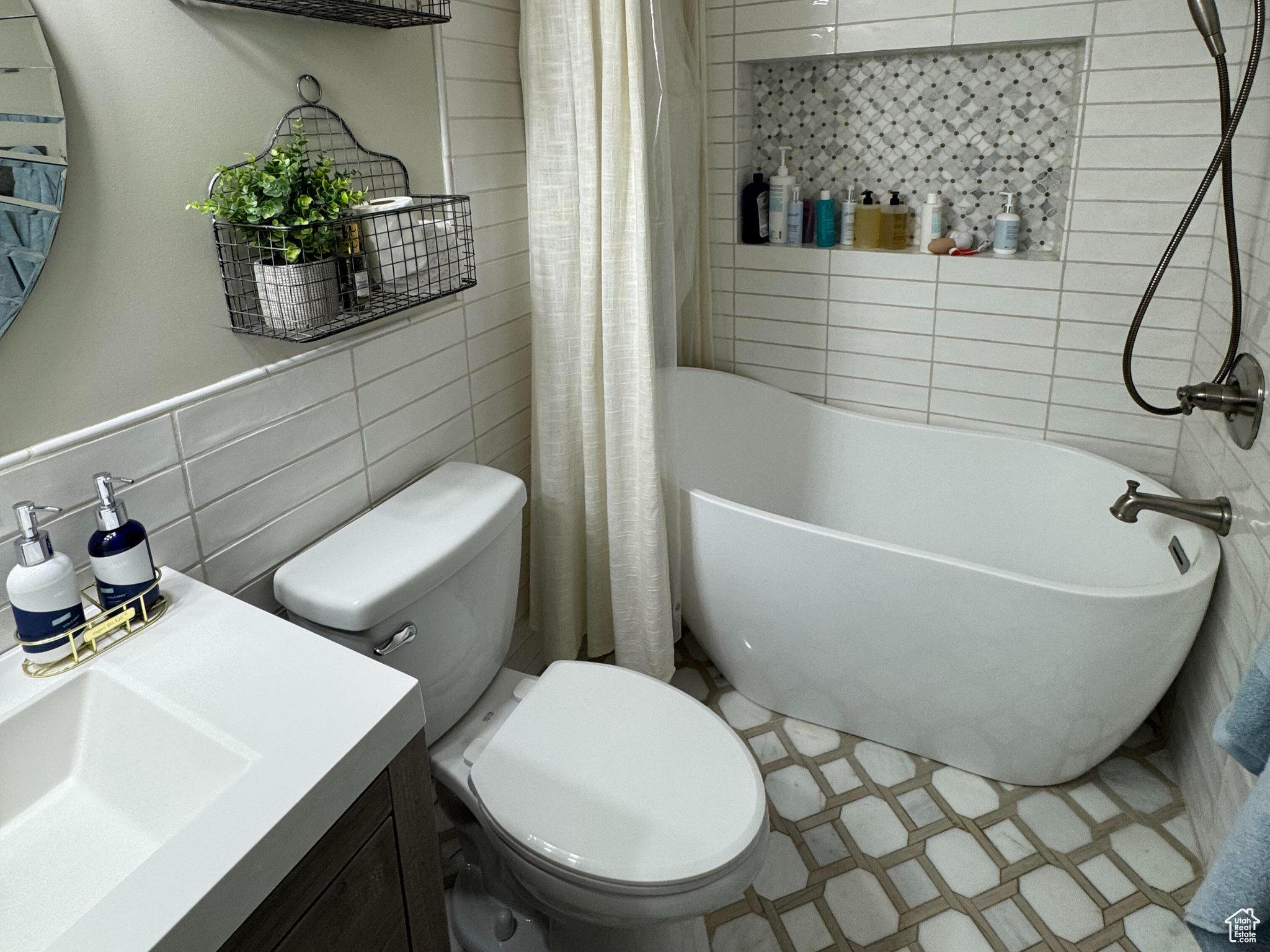 QUAIL LANE CONDOS - Residential