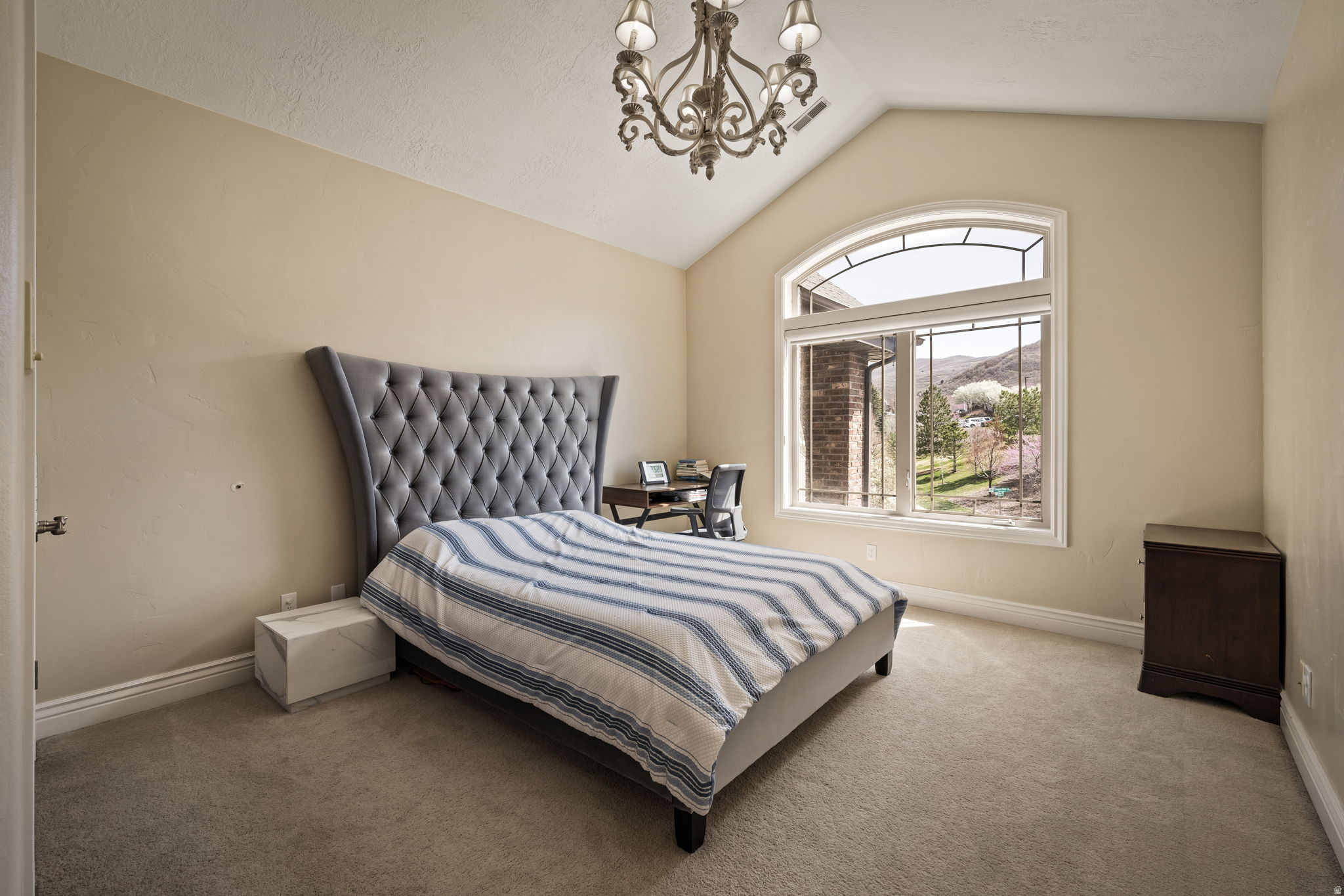 CORNER CANYON VISTA - Residential