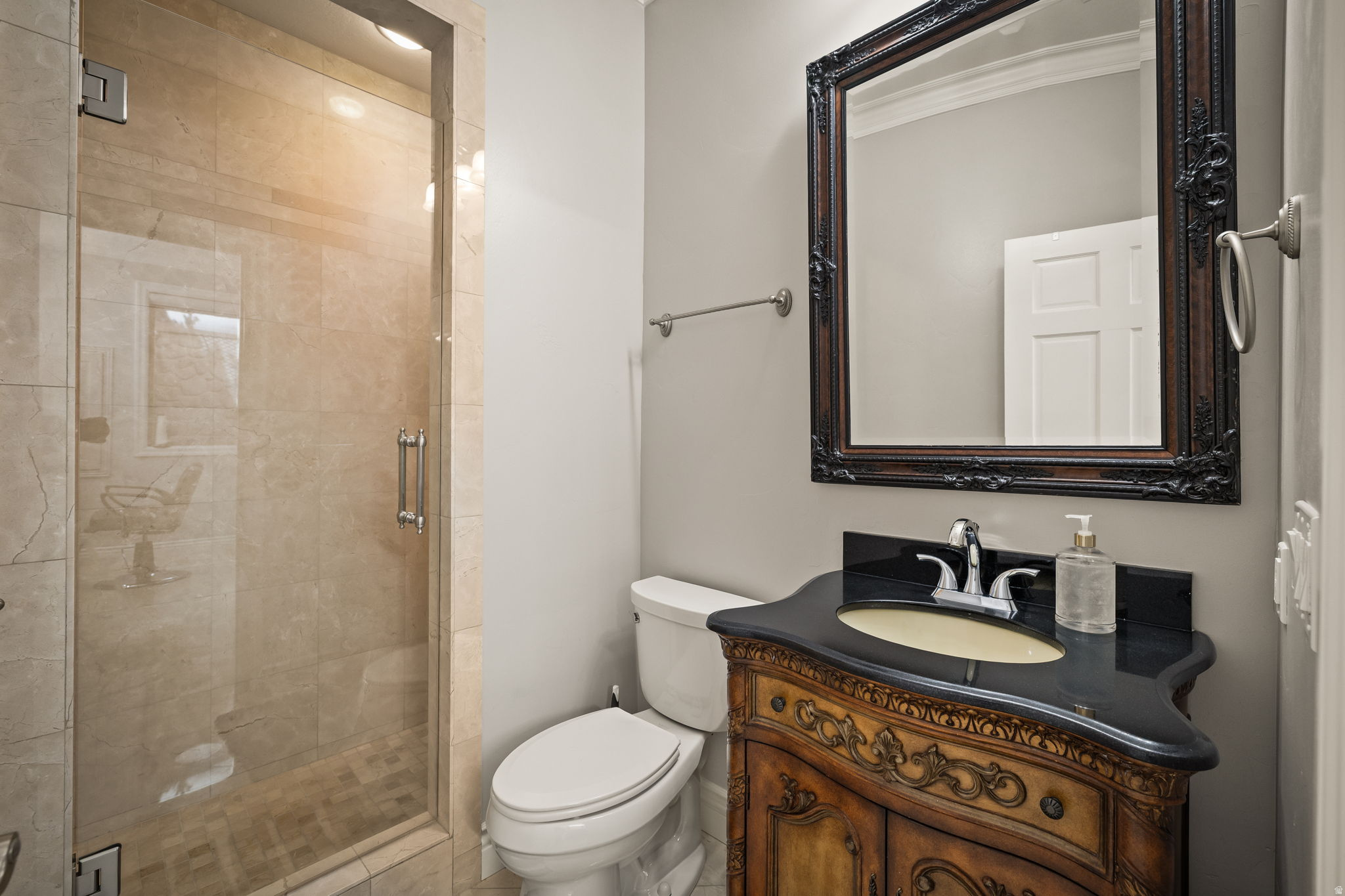 CORNER CANYON VISTA - Residential