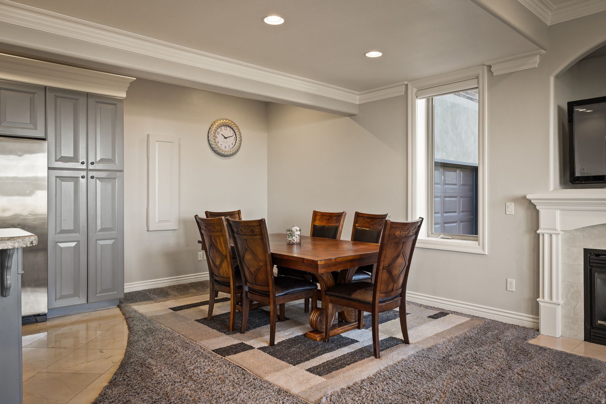 CORNER CANYON VISTA - Residential