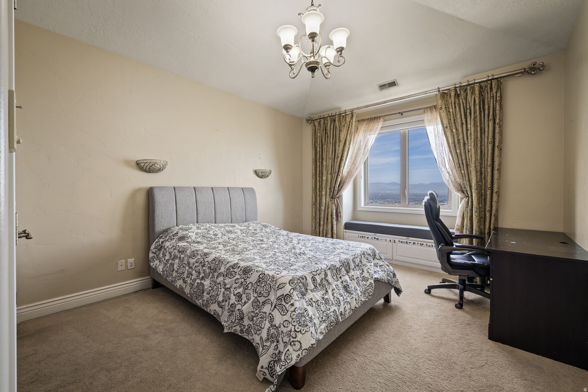 CORNER CANYON VISTA - Residential