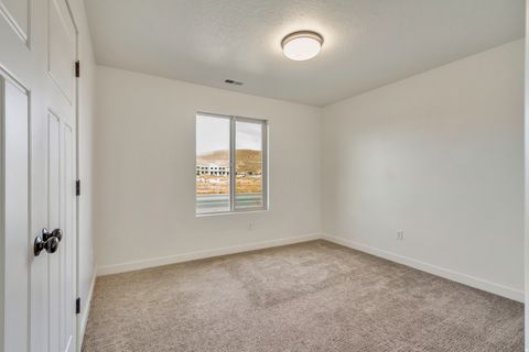 Tiny photo for 4095 E OAKLAND HILLS DR N, Eagle Mountain, UT 84005 (MLS # 2126862)