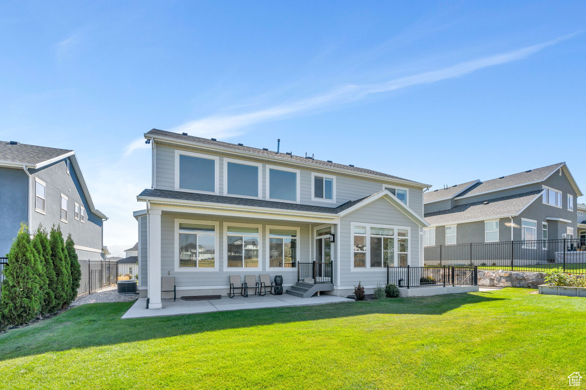 LAKESIDE - Residential