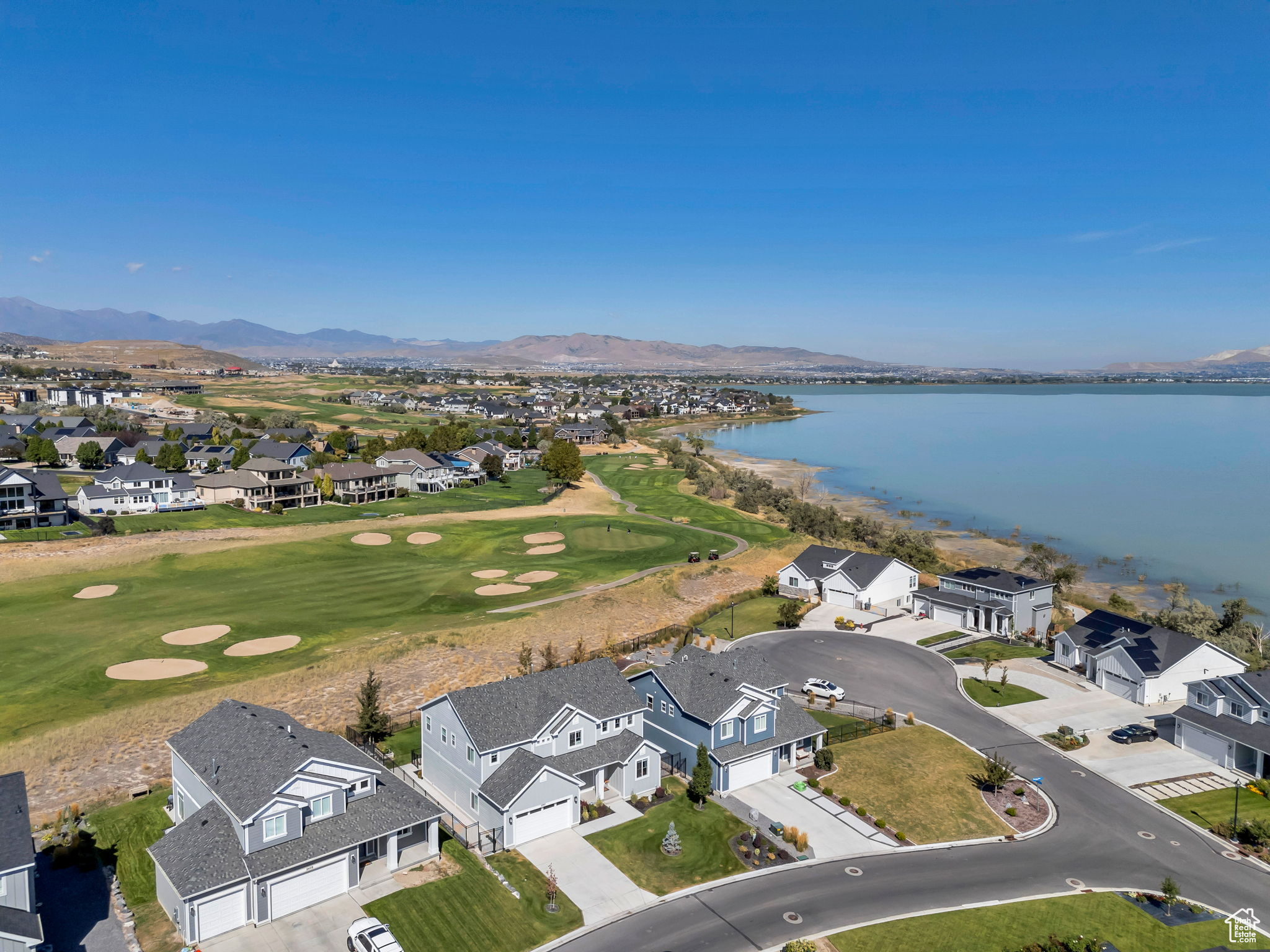 LAKESIDE - Residential