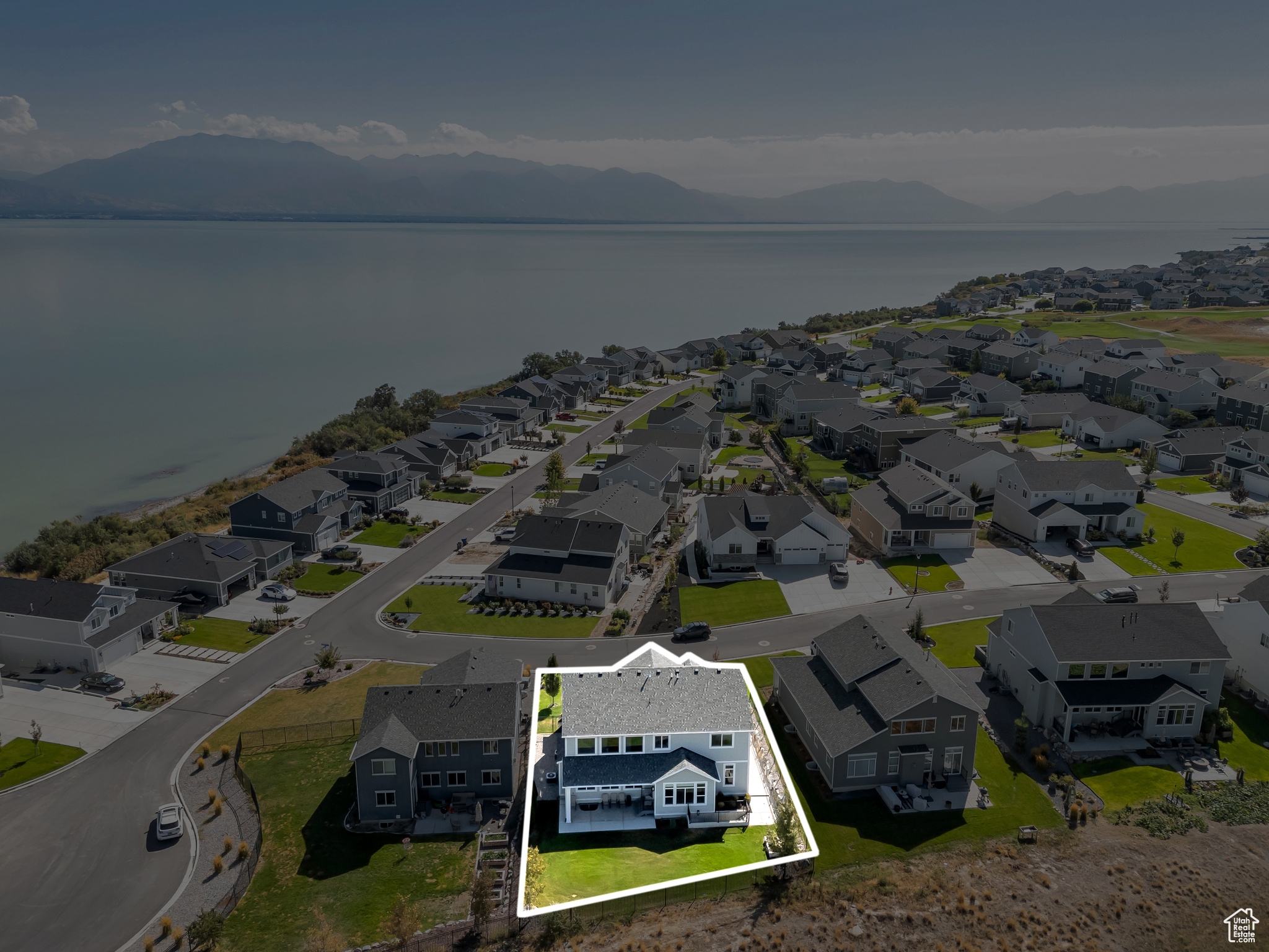 LAKESIDE - Residential