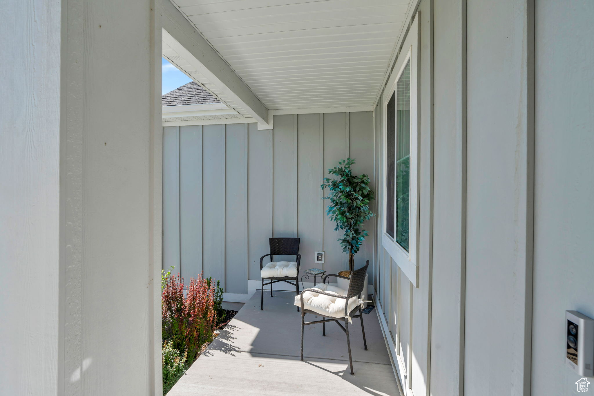 LAKESIDE - Residential