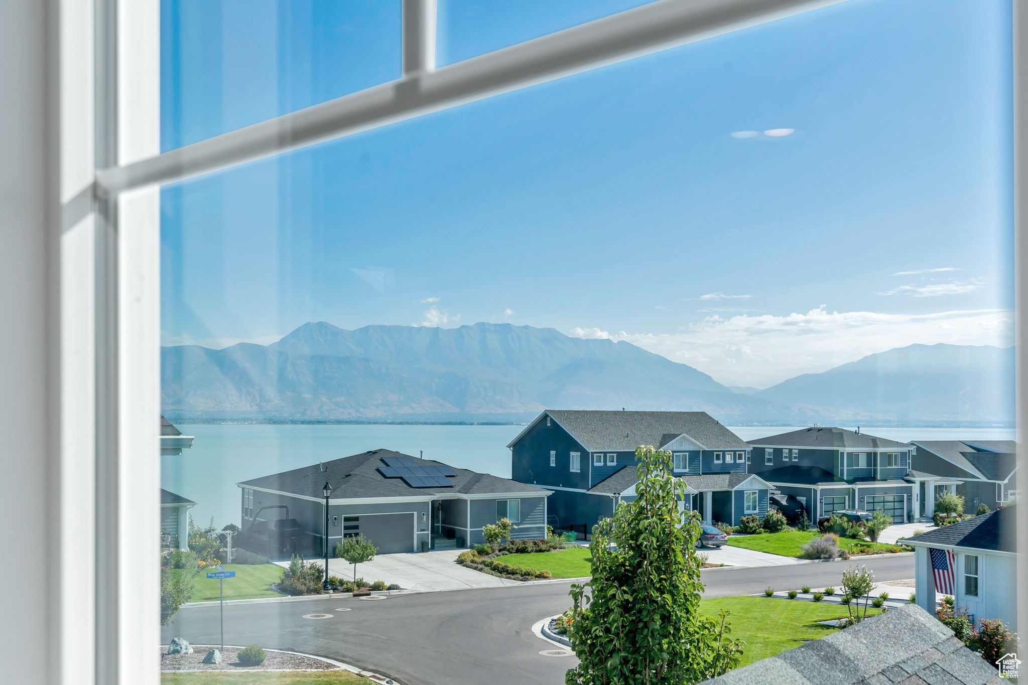 LAKESIDE - Residential