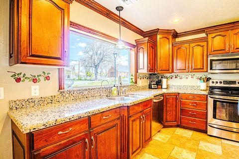 Tiny photo for 75 E MAIN ST, Wellington, UT 84542 (MLS # 2159505)