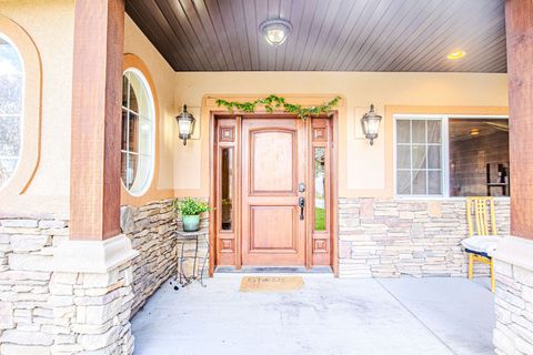 Tiny photo for 75 E MAIN ST, Wellington, UT 84542 (MLS # 2159505)