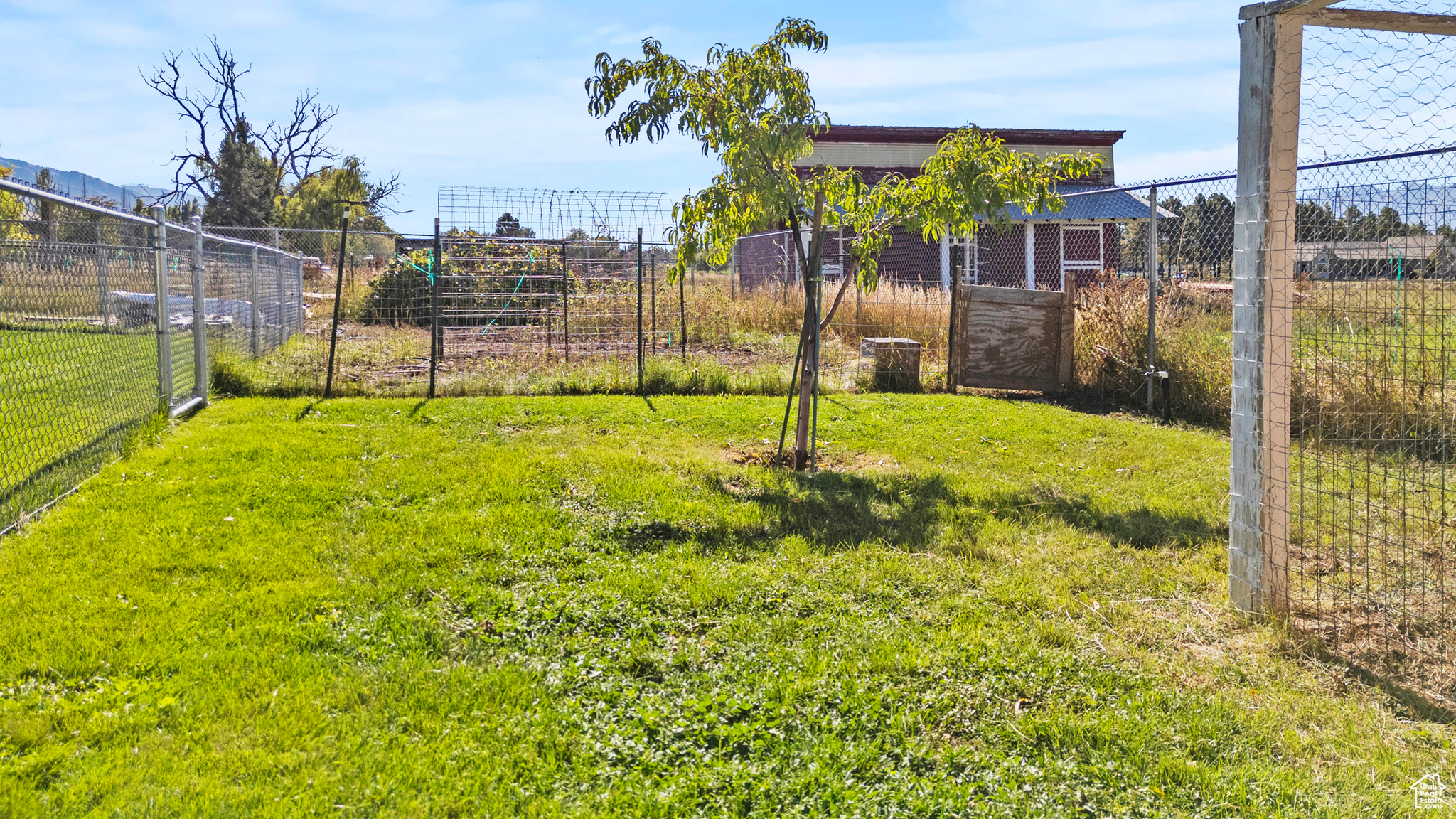 FOOTHILL HEIGHTS - Residential