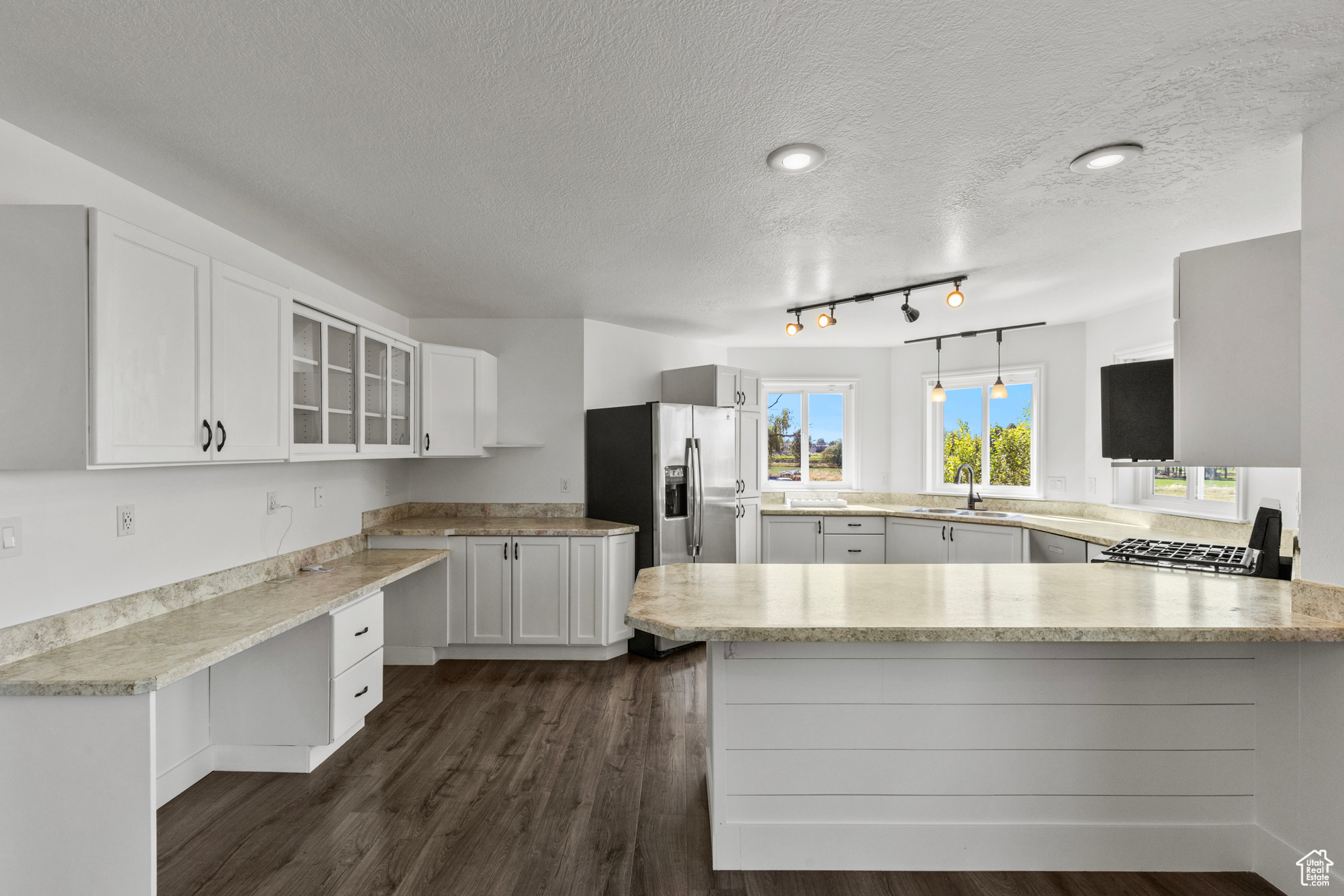 FOOTHILL HEIGHTS - Residential