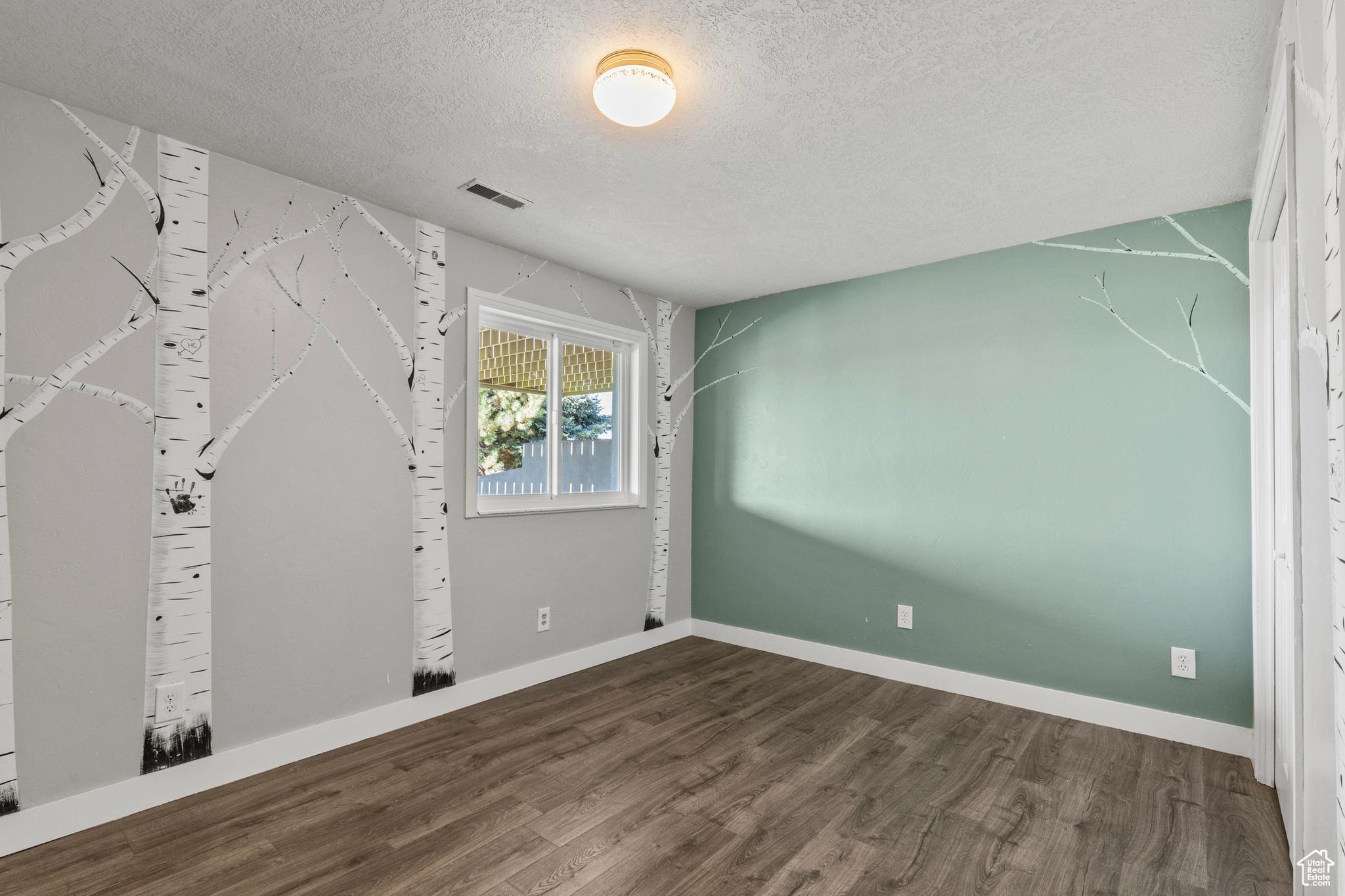 FOOTHILL HEIGHTS - Residential