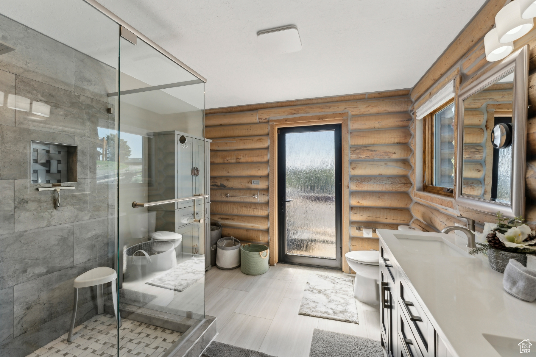 Park City, Utah 84098, United States, 6 Bedrooms Bedrooms, ,3 BathroomsBathrooms,Residential,Active,162285