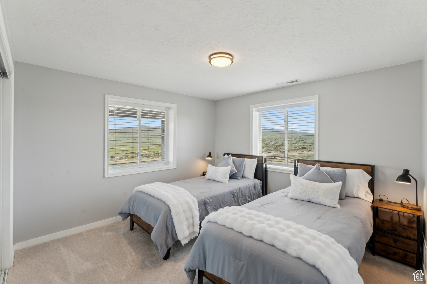 Park City, Utah 84098, United States, 6 Bedrooms Bedrooms, ,3 BathroomsBathrooms,Residential,Active,162285