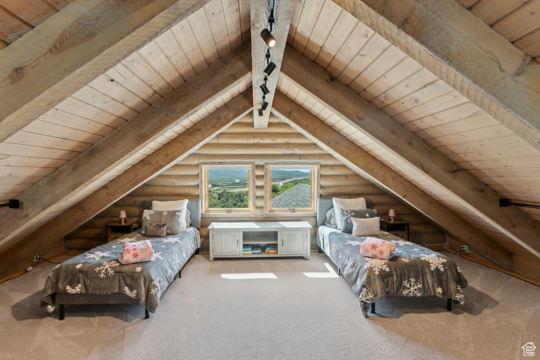 Park City, Utah 84098, United States, 6 Bedrooms Bedrooms, ,3 BathroomsBathrooms,Residential,Active,162285