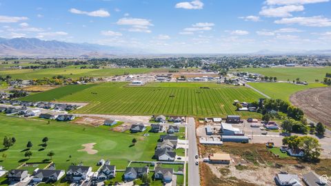 Tiny photo for 117 E EAGLE WAY, Preston, ID 83263 (MLS # 2115722)