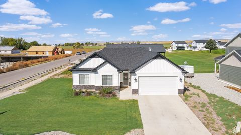 Tiny photo for 117 E EAGLE WAY, Preston, ID 83263 (MLS # 2115722)