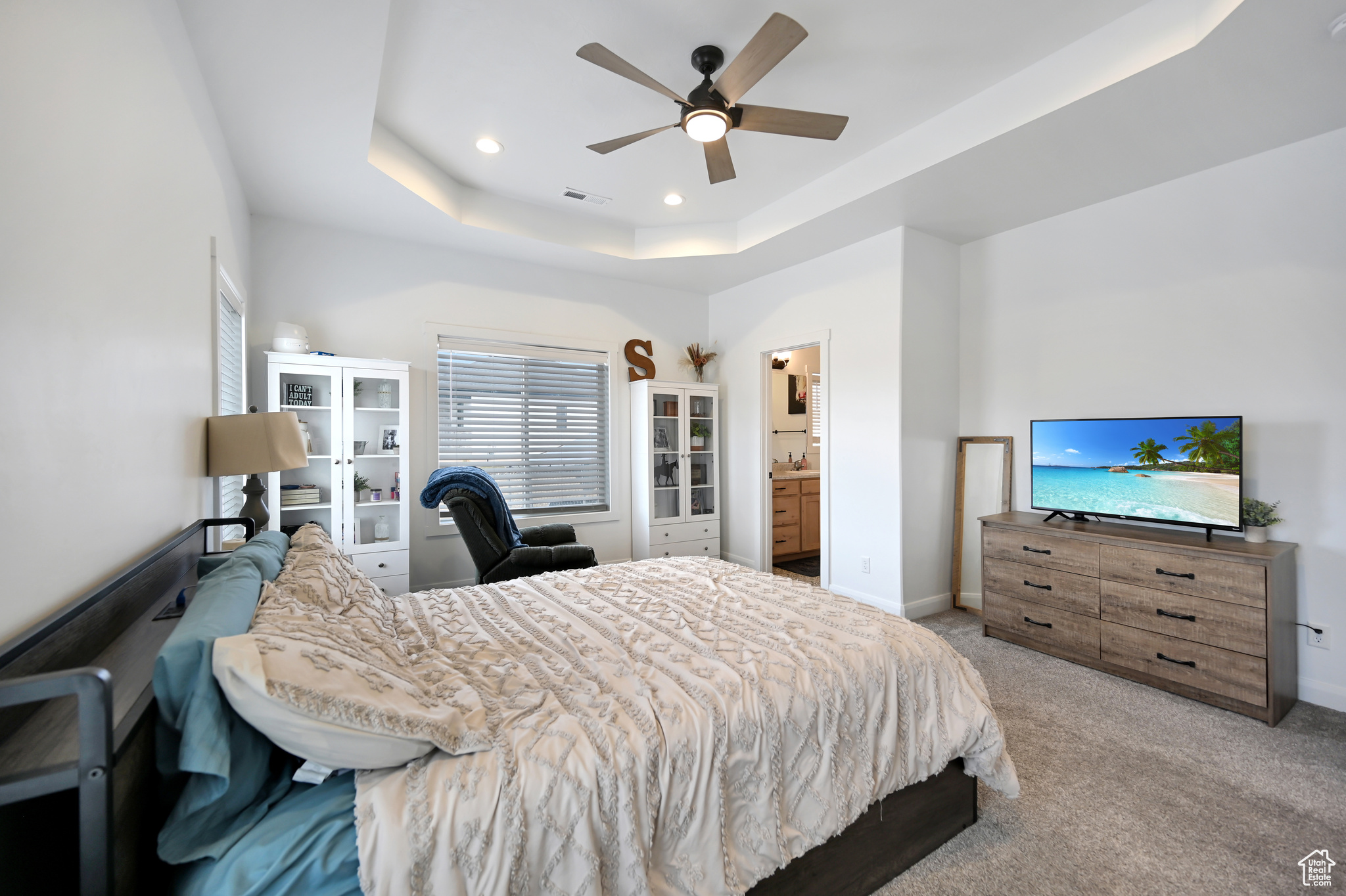 COUNTRY CLUB ESTATES - Residential