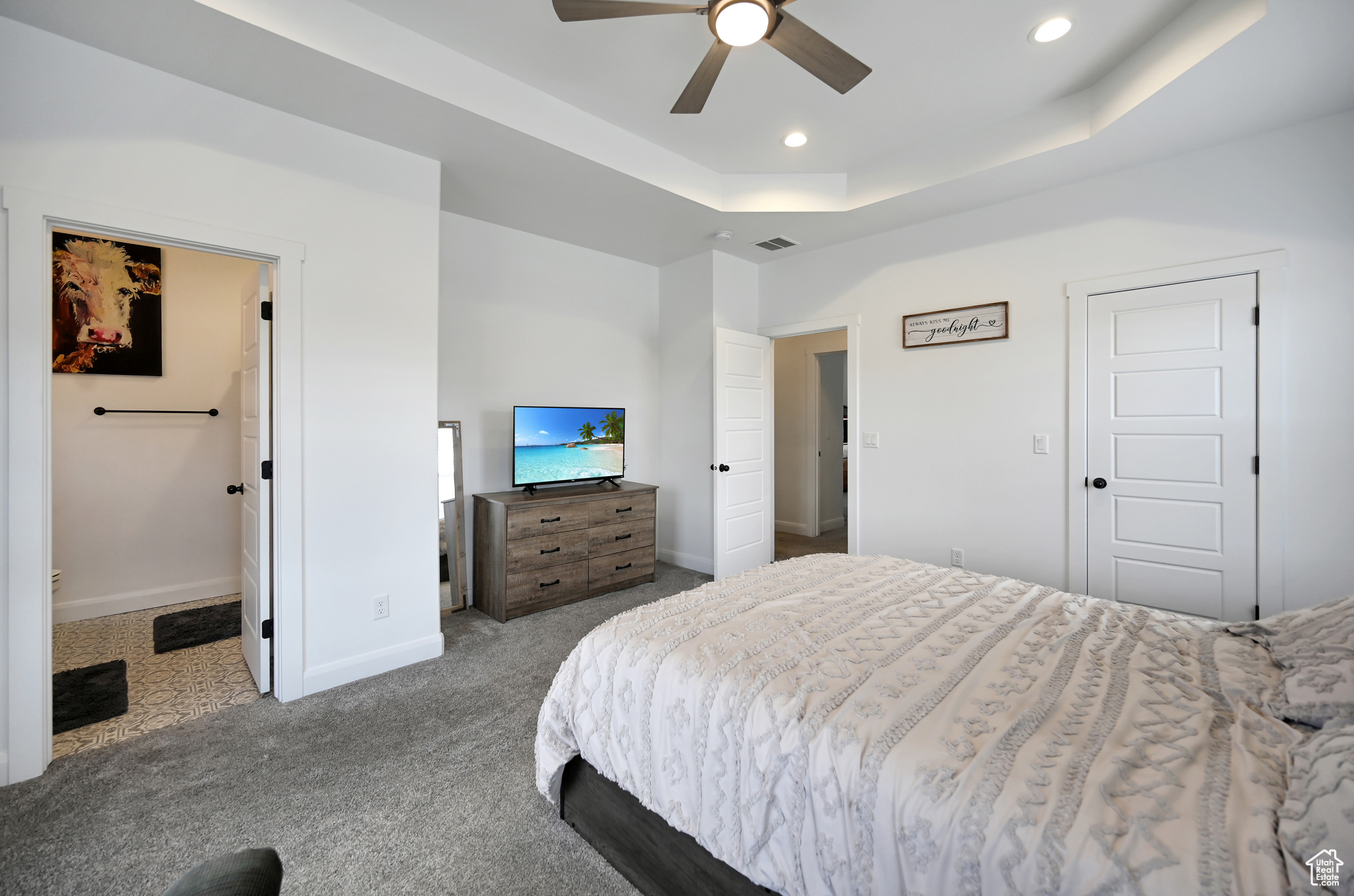 COUNTRY CLUB ESTATES - Residential