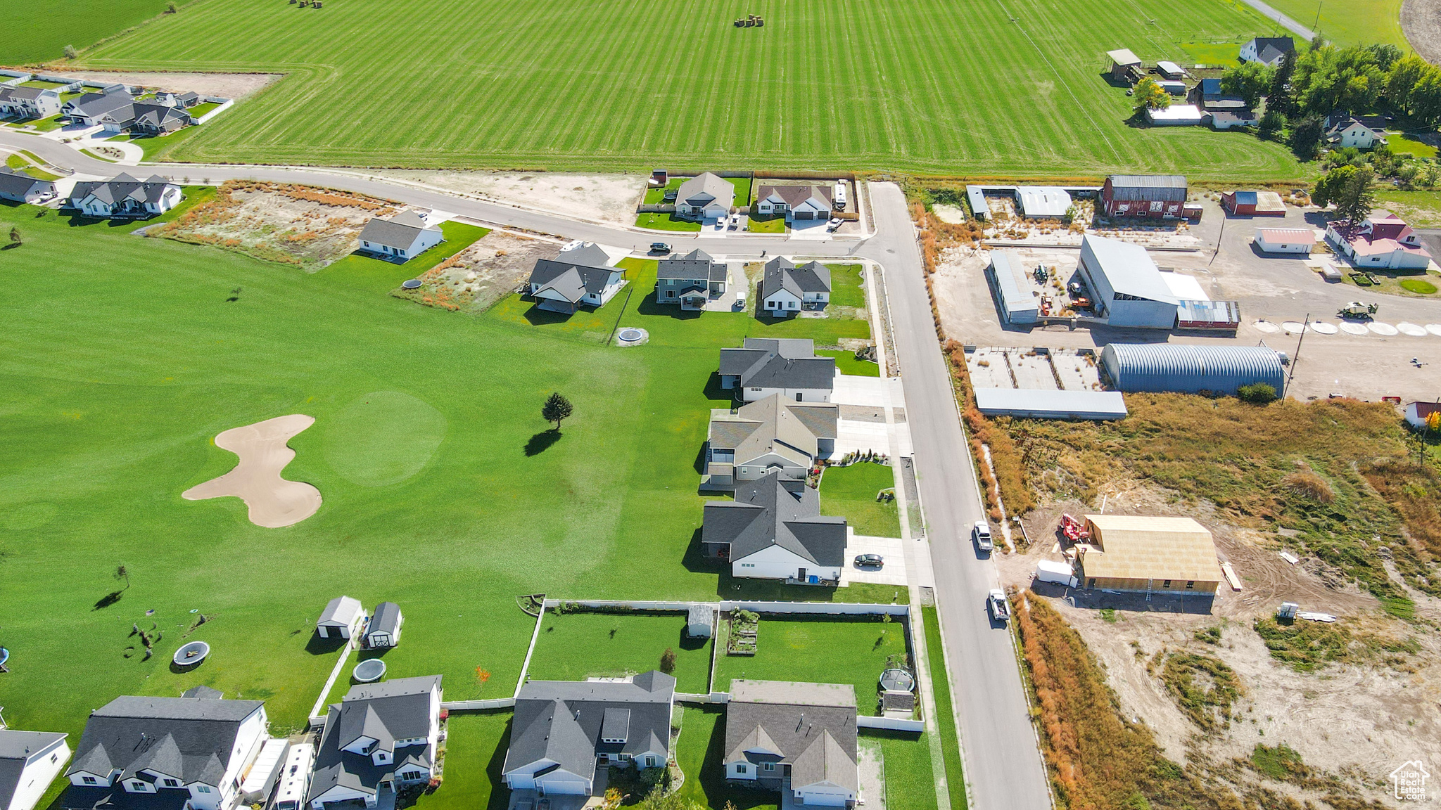 COUNTRY CLUB ESTATES - Residential